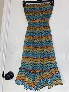 Vintage Colorful Chevron Smocked Strapless Dress